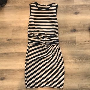 RACHEL Nude/Black dress with rouching